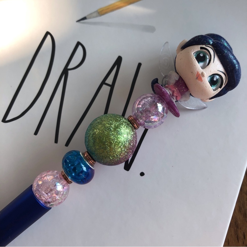 Disney Doorables: Tinker Bell Fairies: Vidia handmade beaded pen